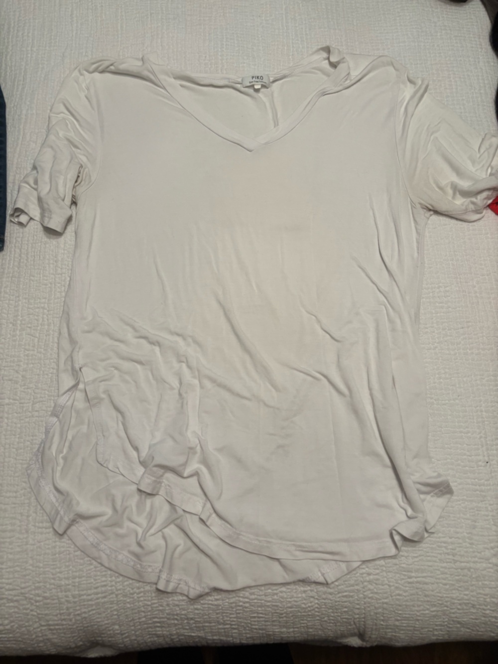 PIKO Women's White V-Neck Short Sleeve Tee